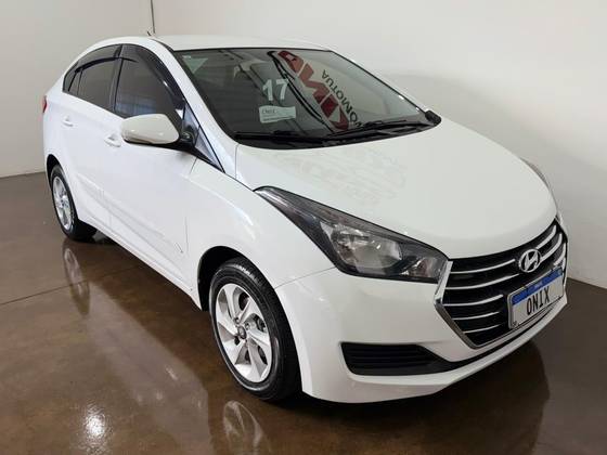 HYUNDAI HB20S 1.6 COMFORT PLUS 16V FLEX 4P AUTOMÁTICO